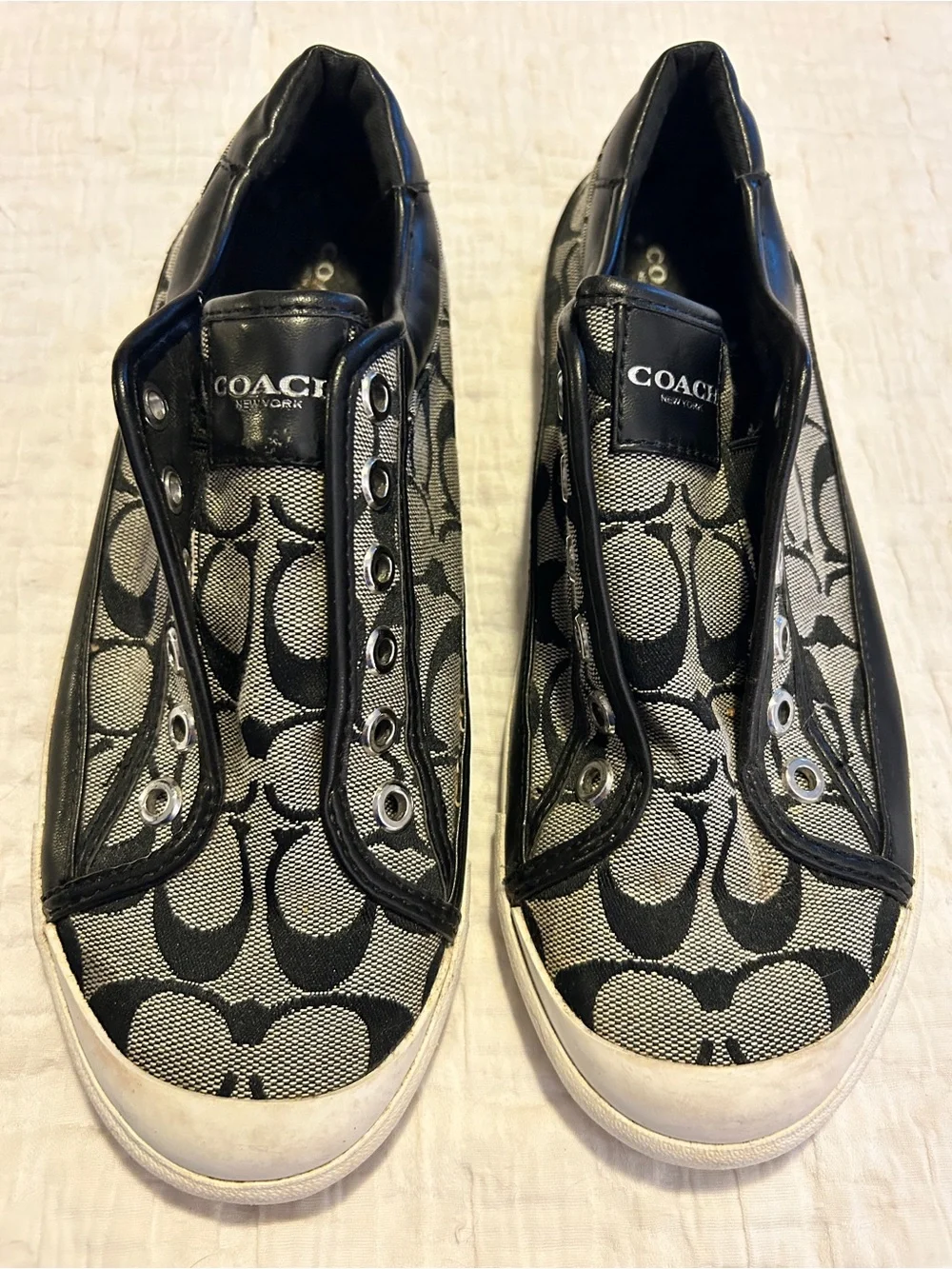 Coach Signature Slip-On Sneakers Size 8.5 Black Canvas Logo Shoes Women’s